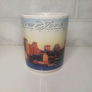 New York city skyline mug postcard art souvenir